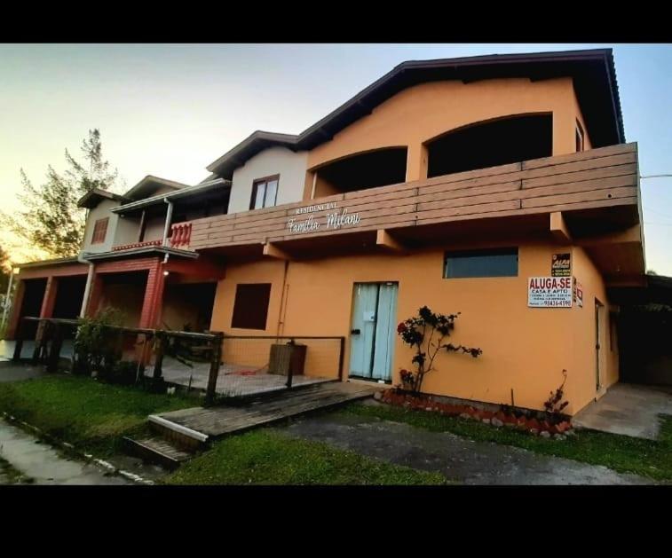 Apartamento Residencial Familia Milani 100 Metros Do Mar Torres Exterior foto